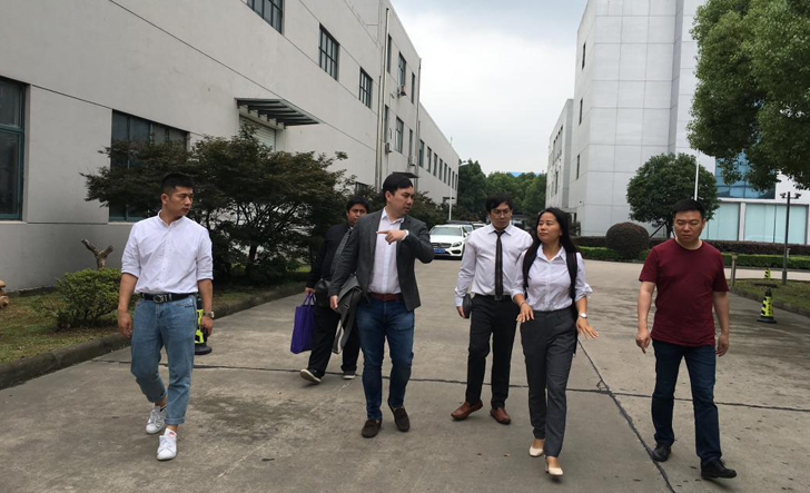 5761563328392647.jpg 2.jpg